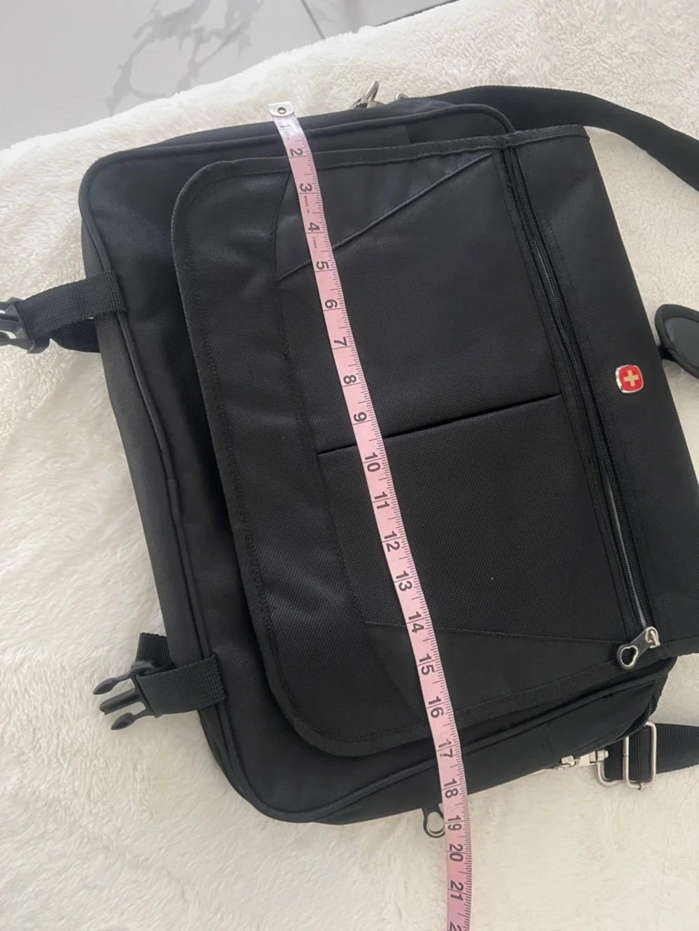 SwissGear Black Laptop Messenger Bag with Red Logo crossbody with 5-place to use